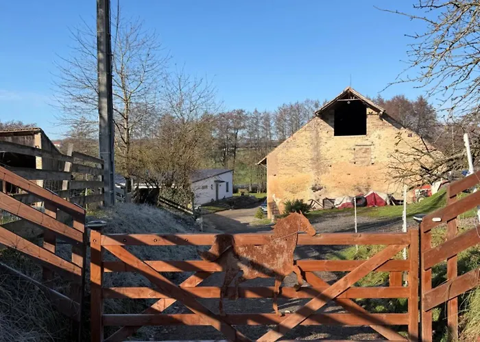 Entre Sabots Et Ronrons Butten